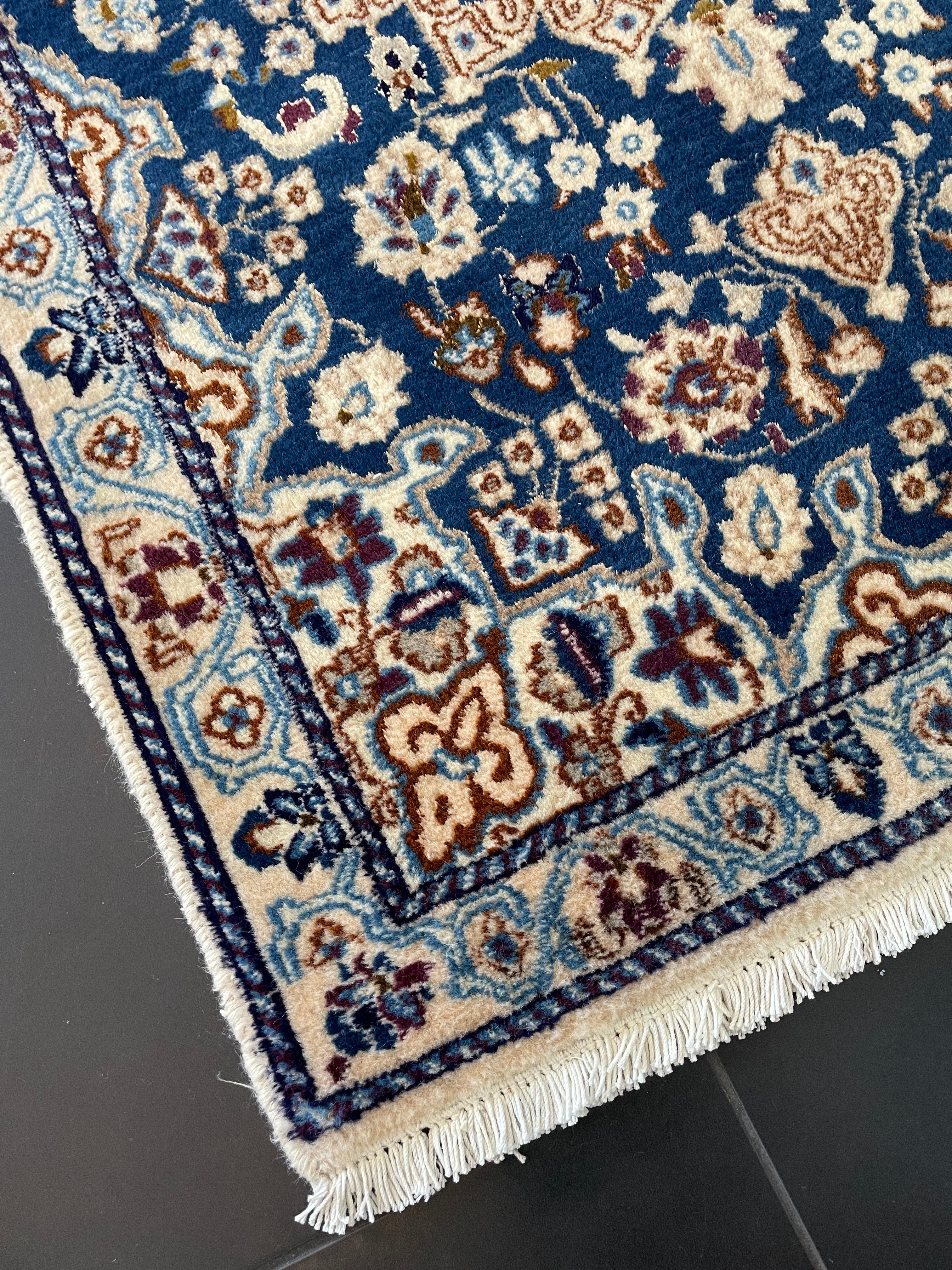 Nain rug 134×93 cm