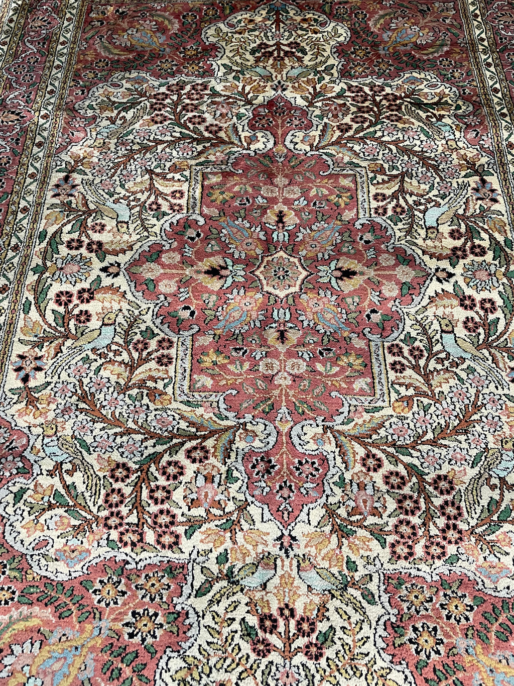 Kashmirin silkkinen matto 180x123cm