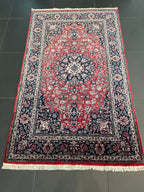 Isfahan rug 165x101cm