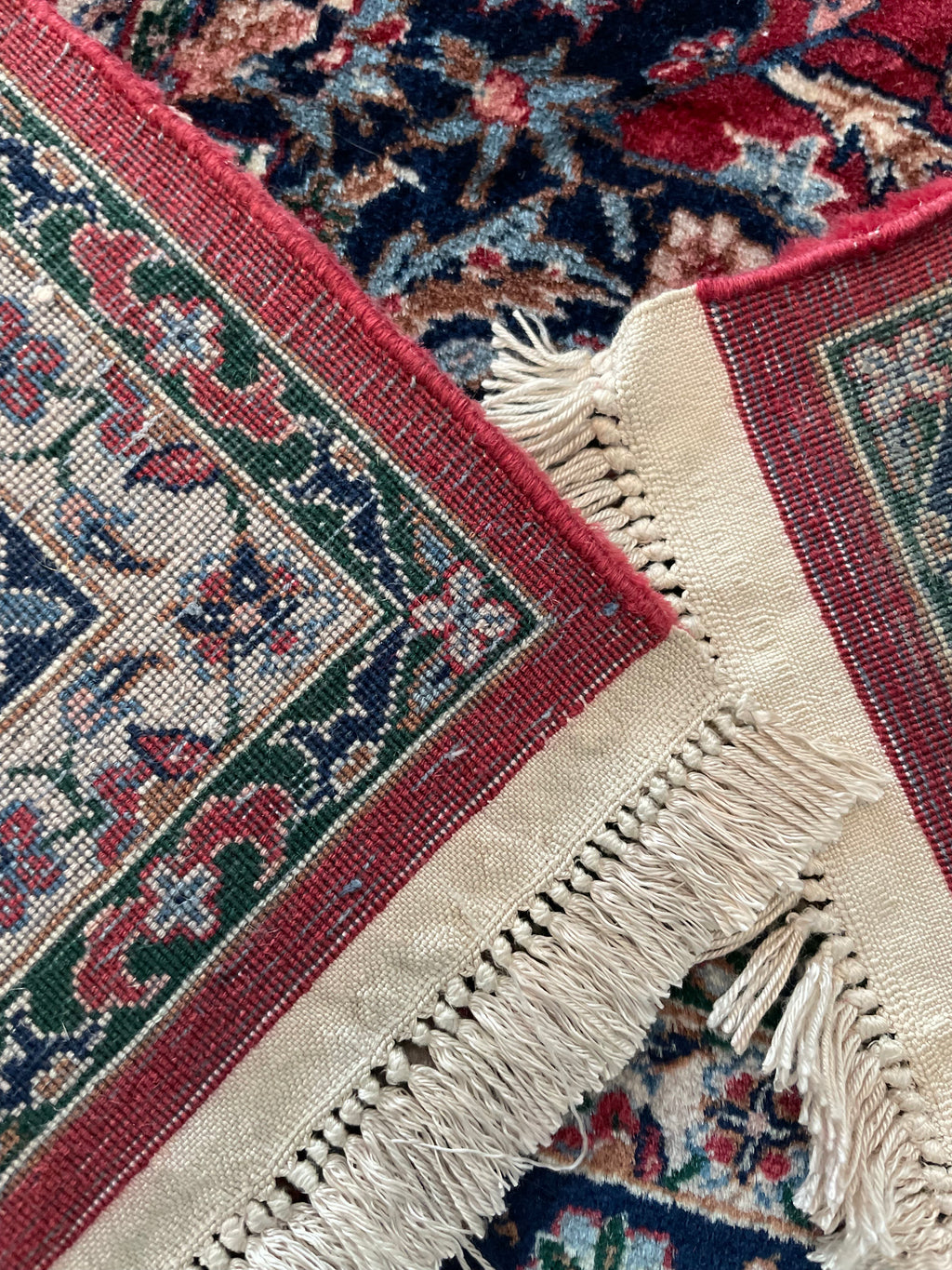 Isfahan rug 165x101cm