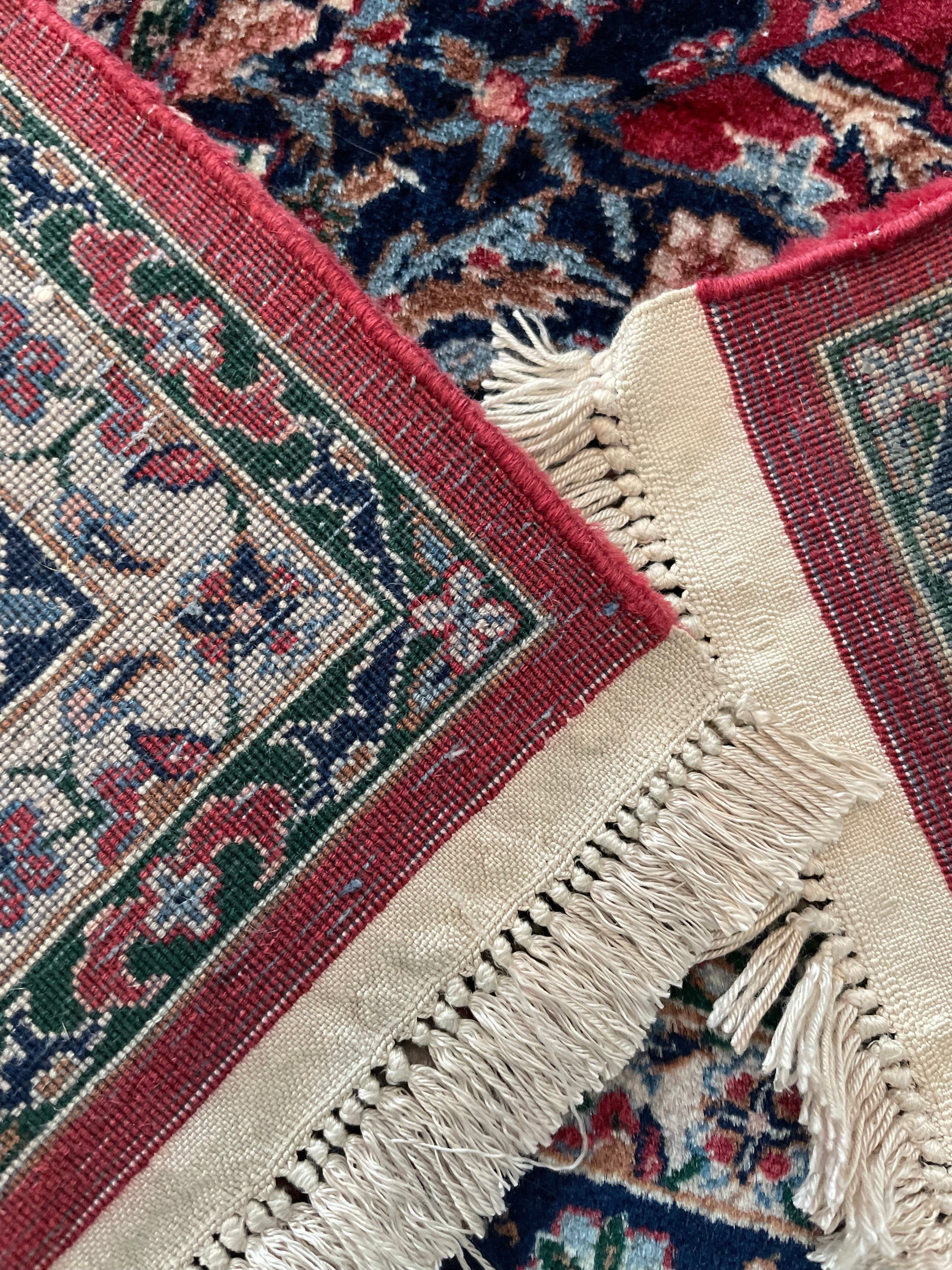 Isfahan rug 165x101cm