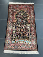 Kashmir silk rug 128x76cm