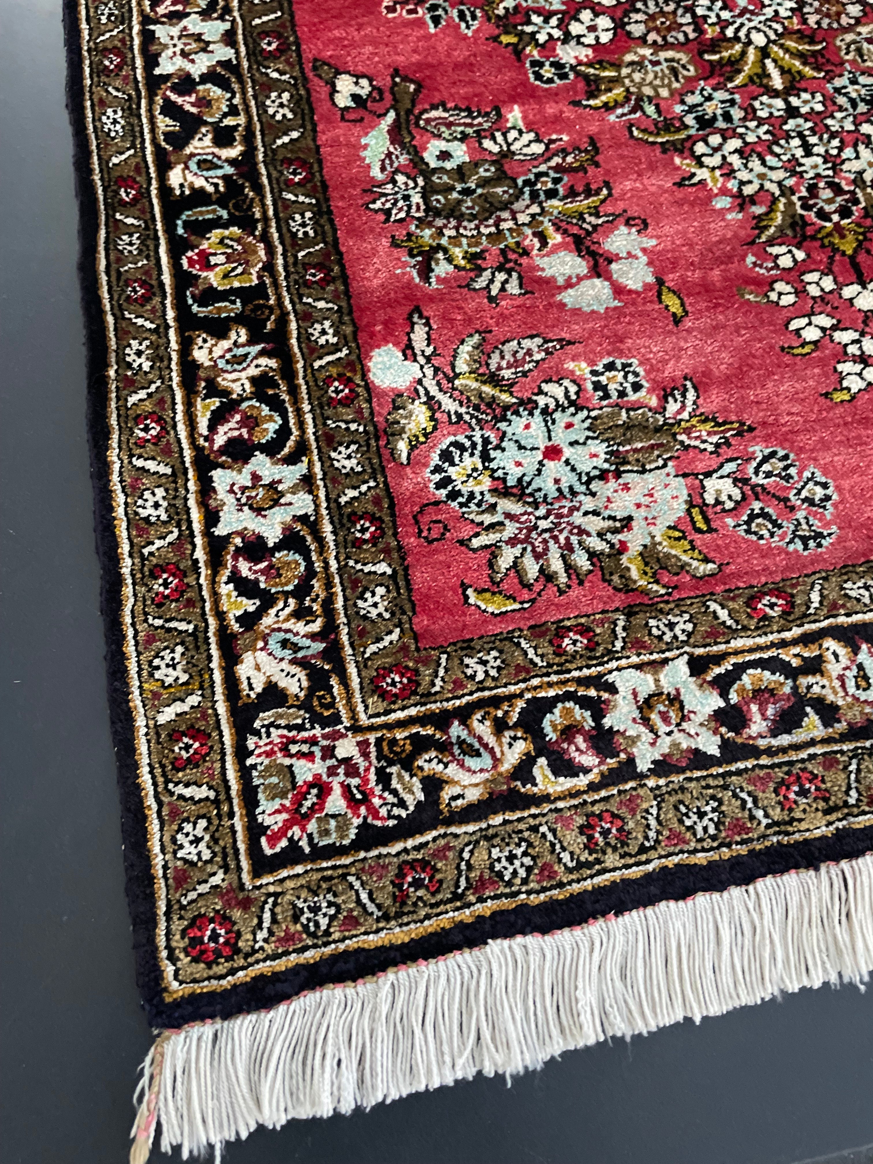 Ghom silk rug 85x55cm