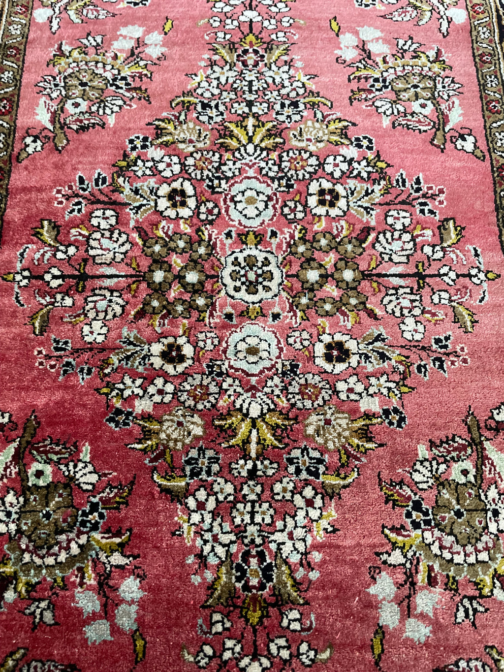 Ghom silk rug 85x55cm