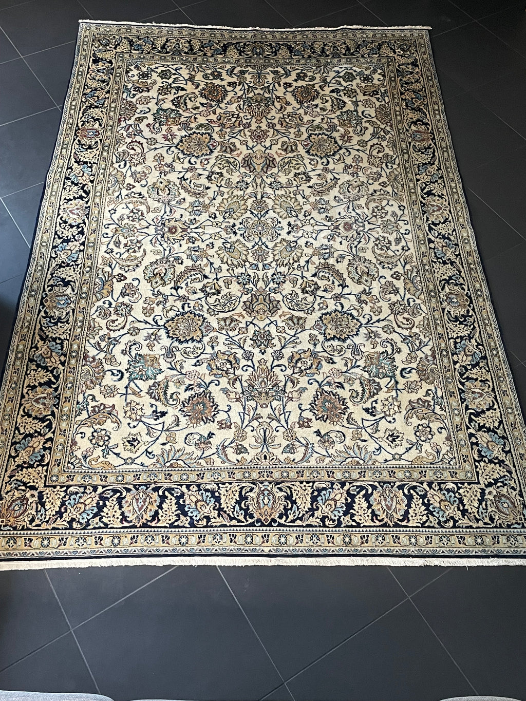 Ghom rug - 318x208cm