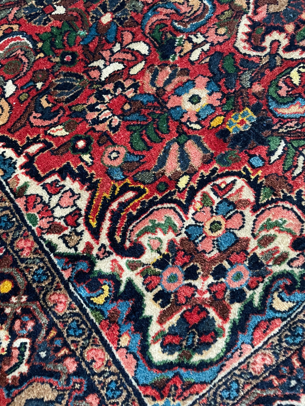 Hamadan Rug 197 × 142 cm