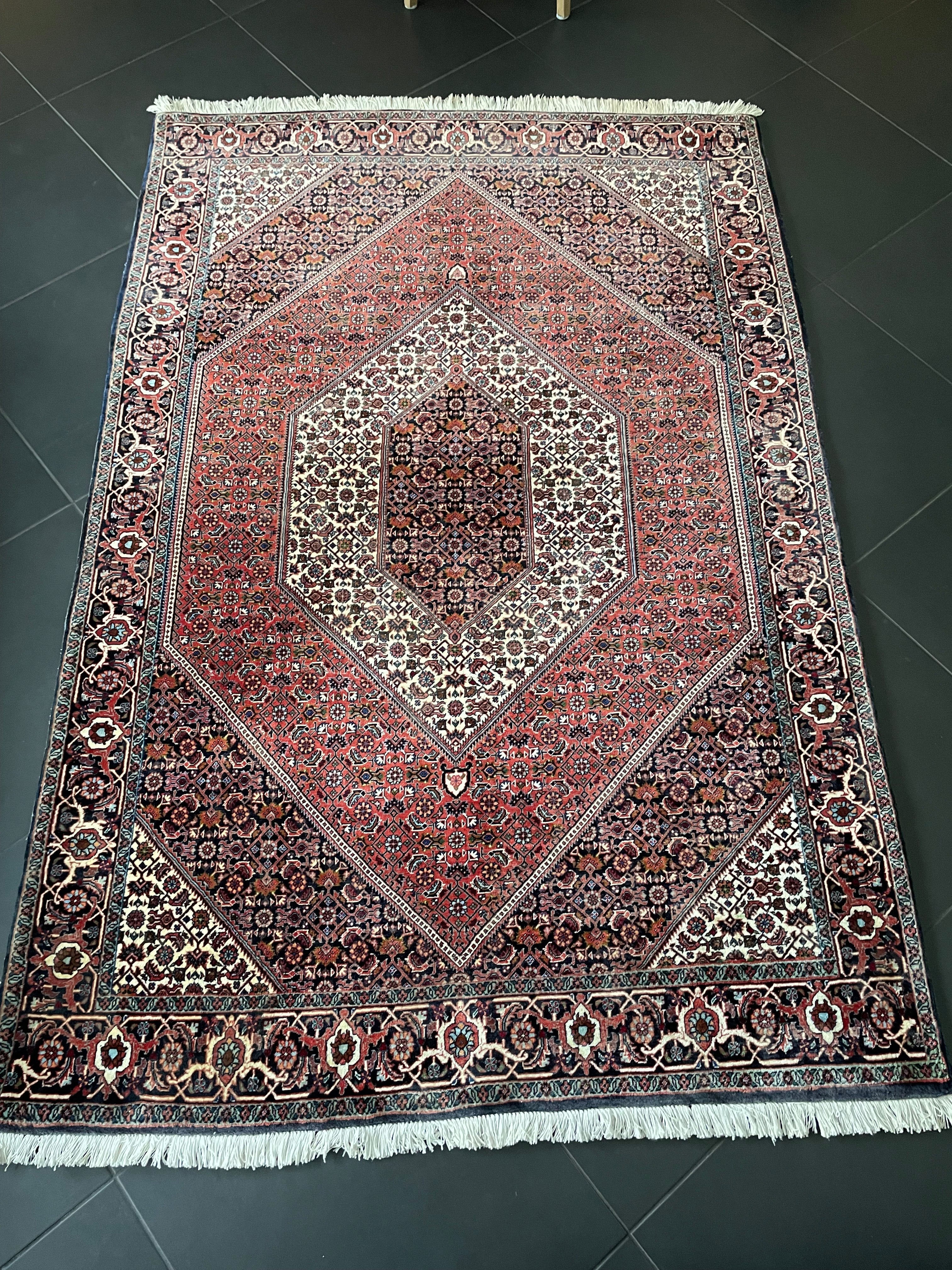 Bidjar rug 210 × 142 cm