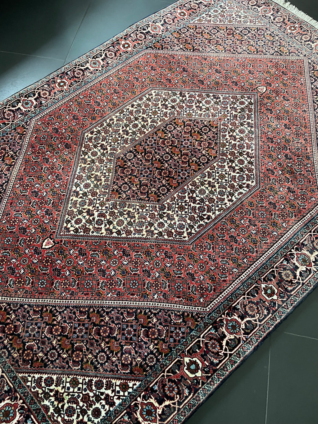 Bidjar rug 210 × 142 cm