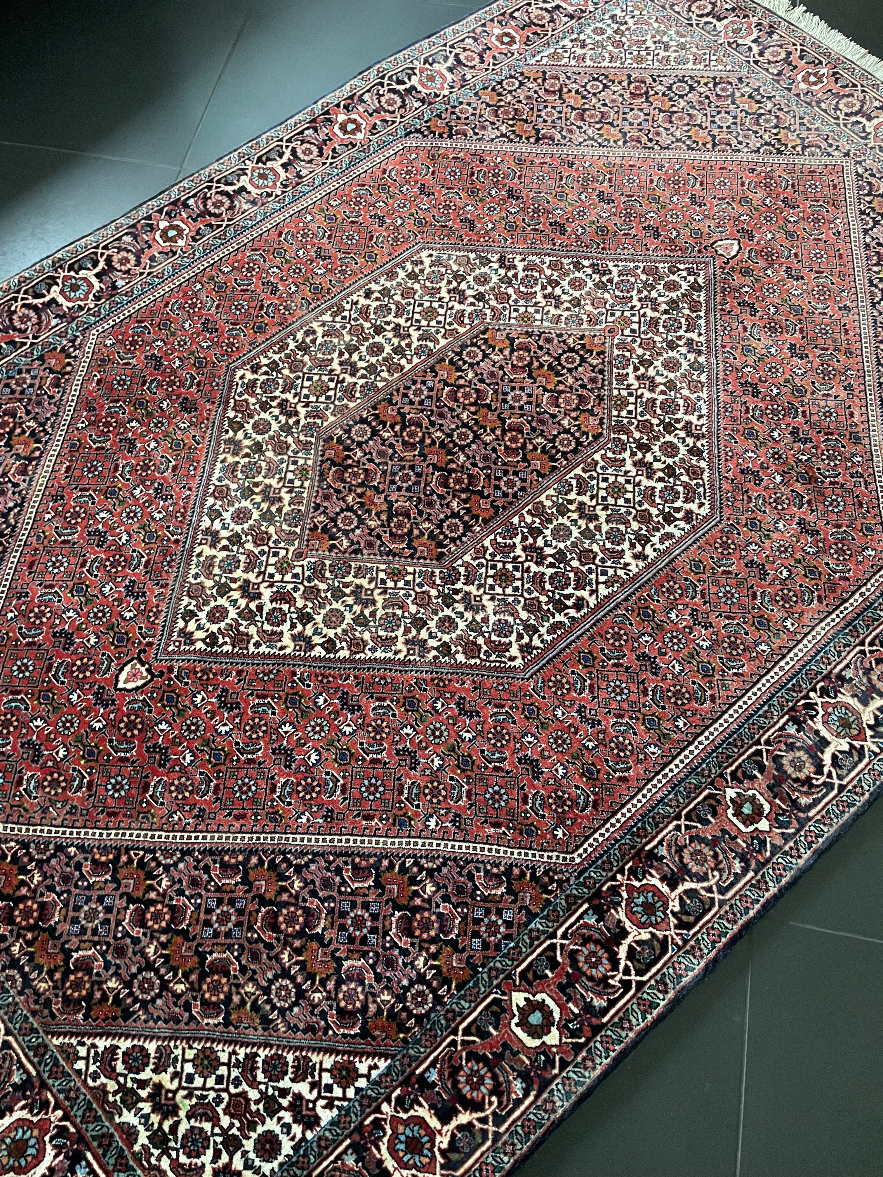 Bidjar rug 210 × 142 cm