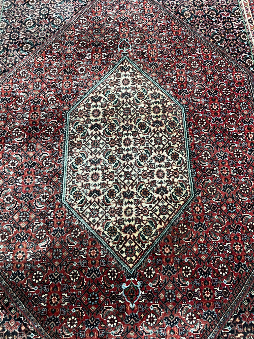 Bidjar rug 195 × 132 cm