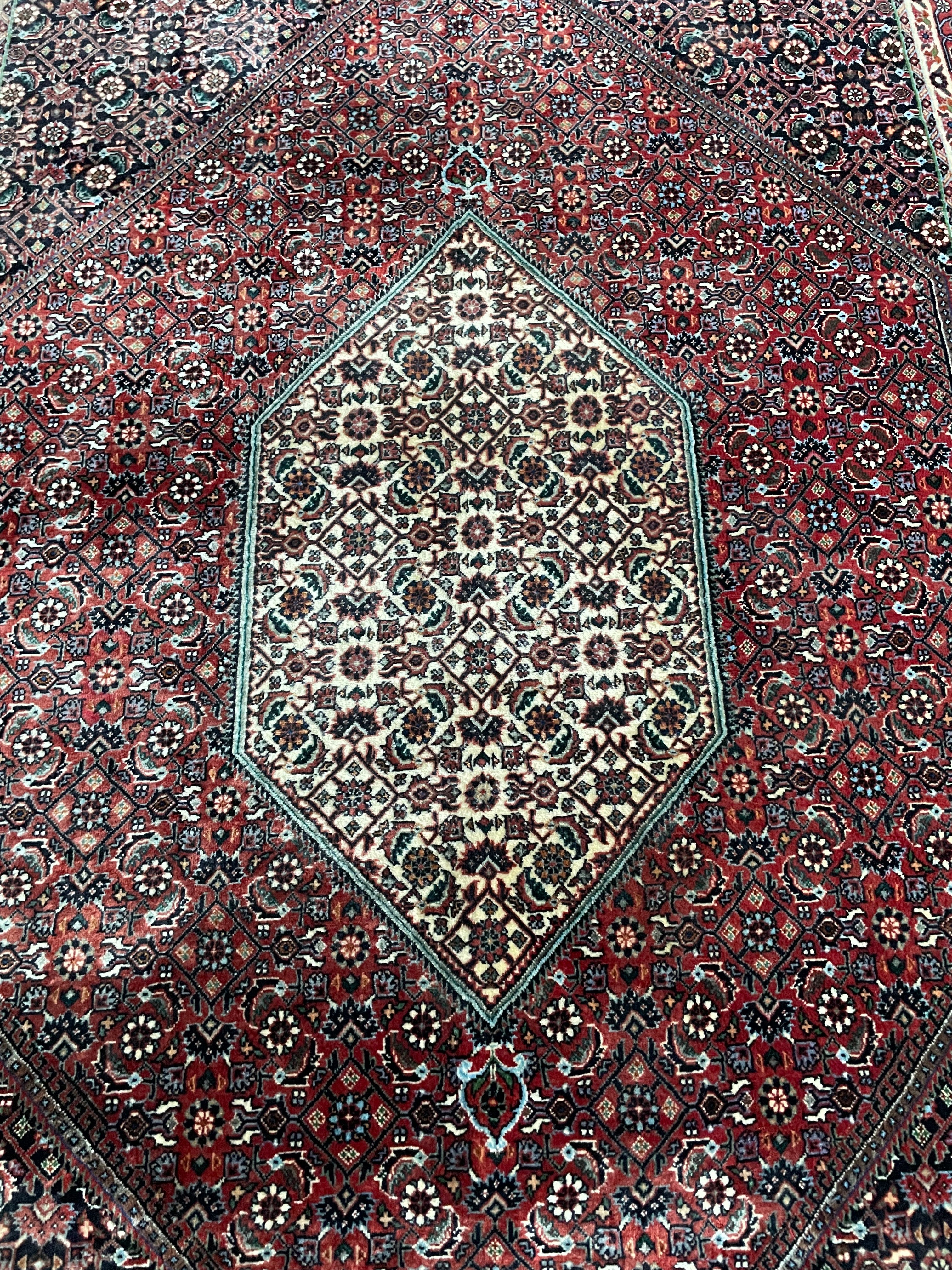 Bidjar rug 195 × 132 cm