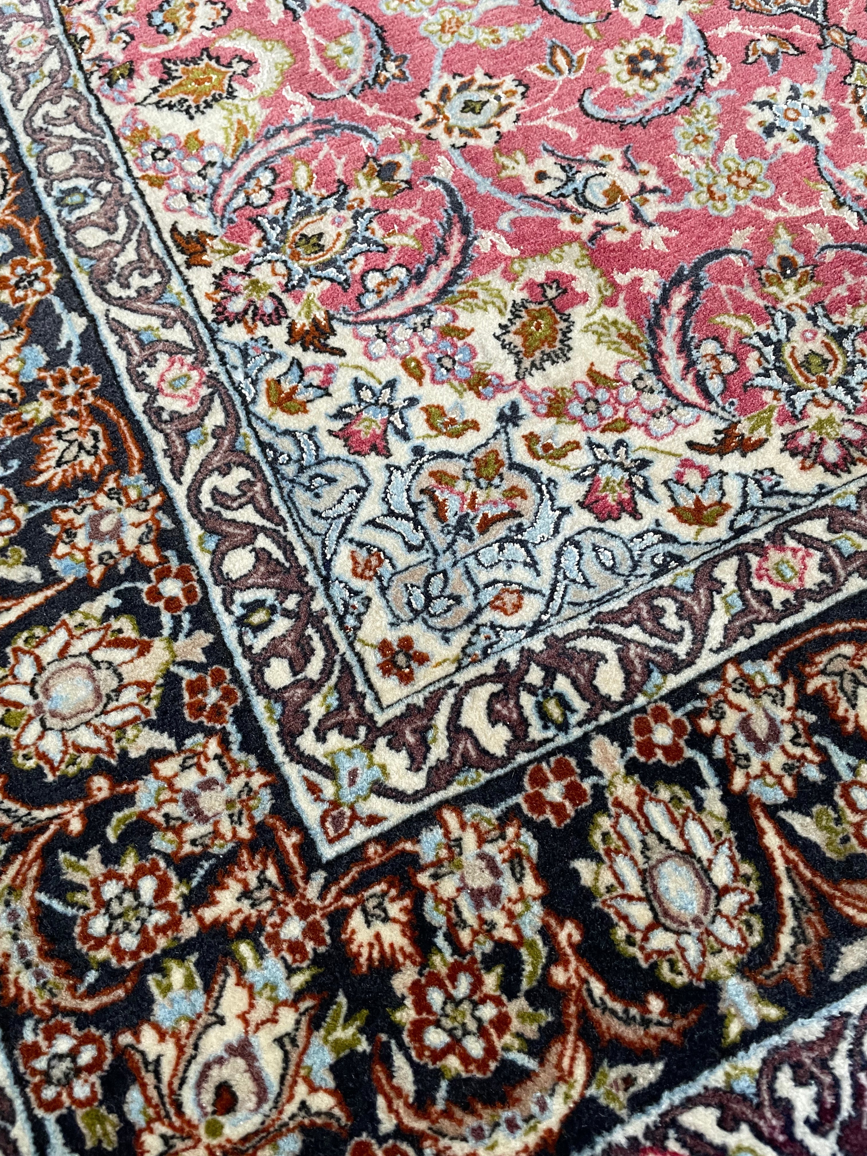 Isfahan rug 155 × 107 cm
