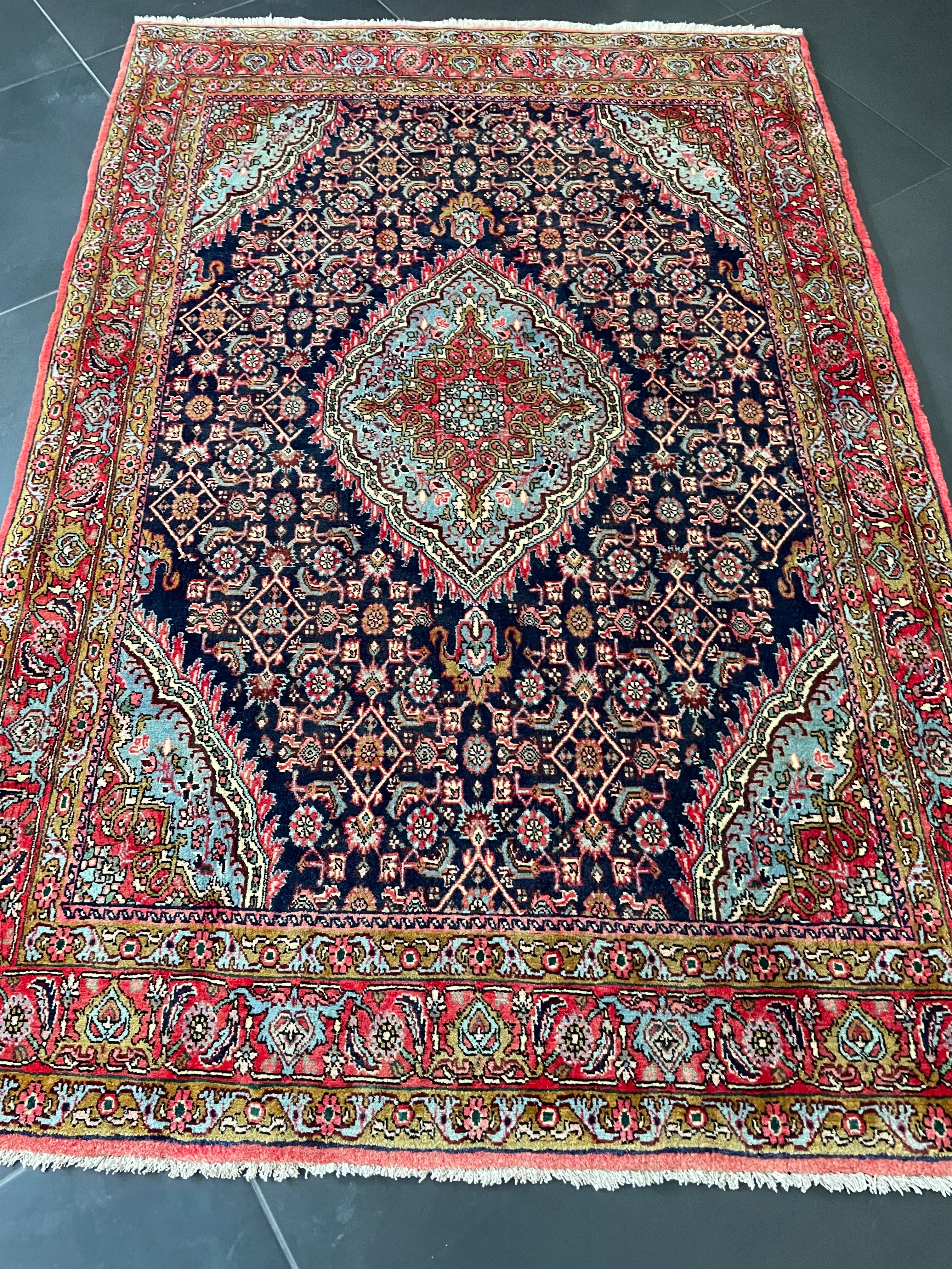 Bidjar rug 170 × 113 cm