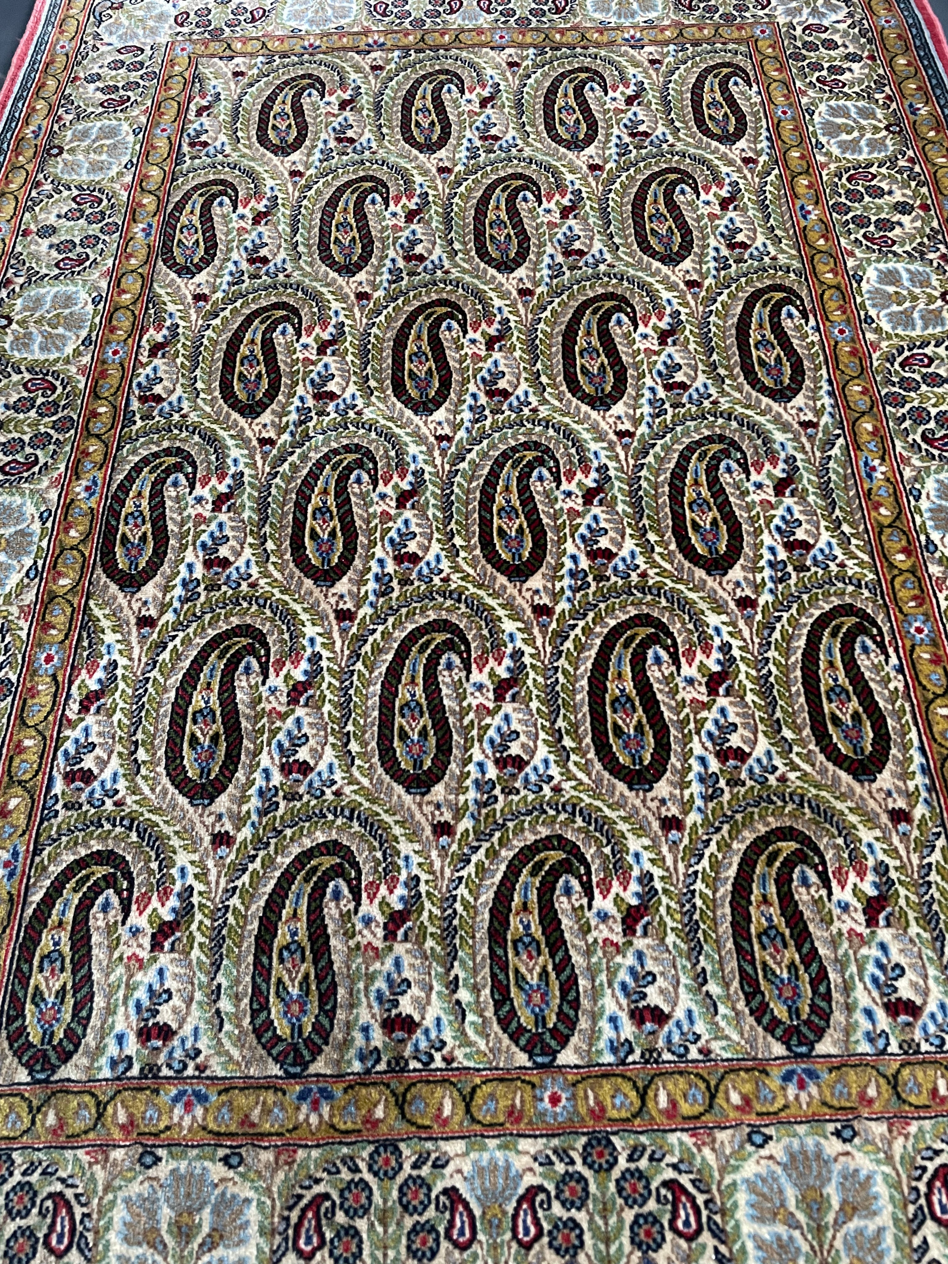Qom rug 150x108cm