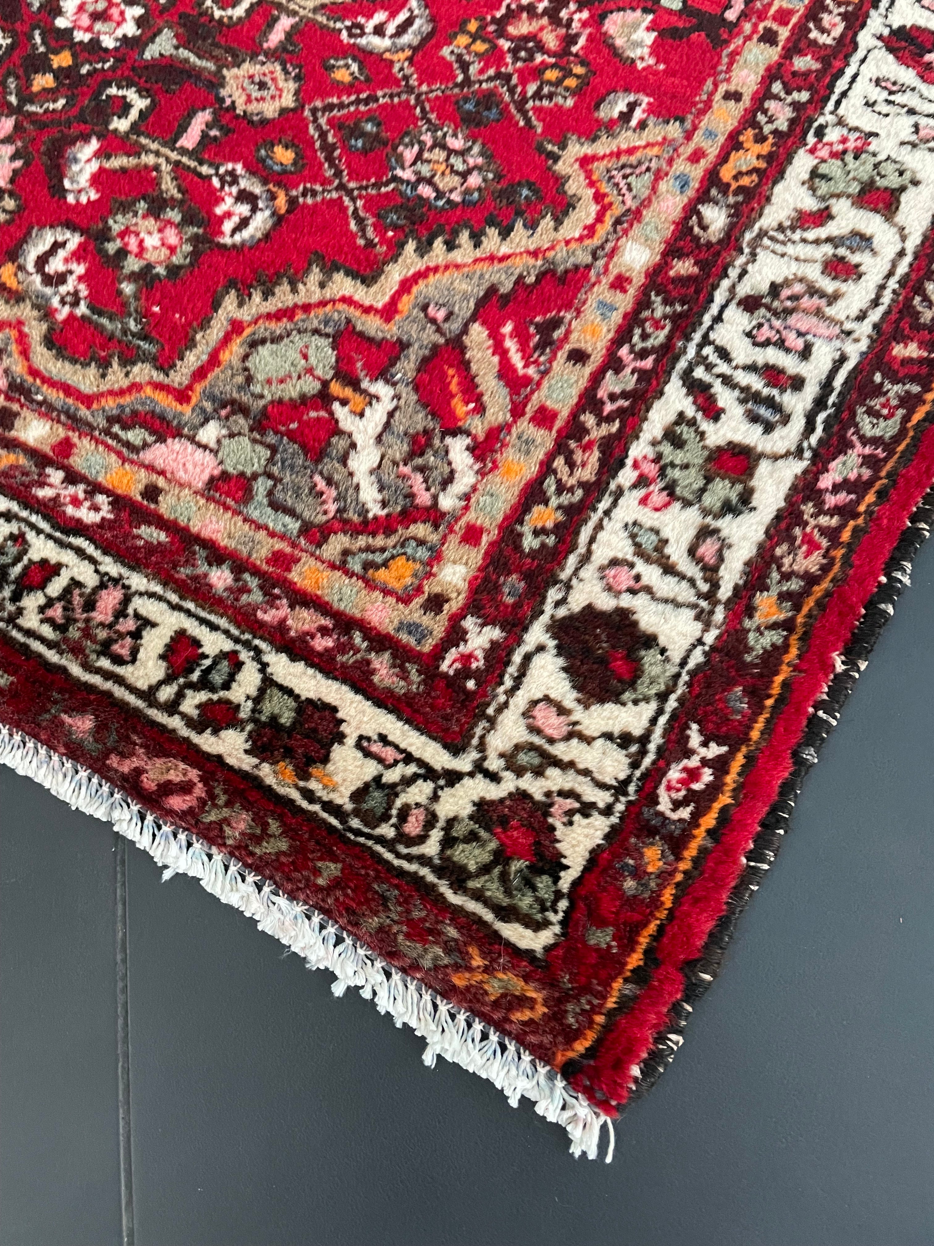 Hamadan Rug 157 × 110 cm